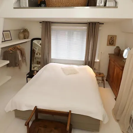 Gwendolynn Lovely * Bergen