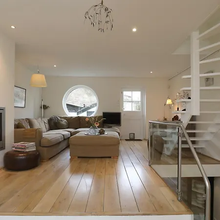 Ferienhaus Gwendolynn Lovely Bergen